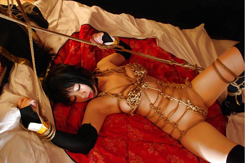 21P Bondag Beauty Shiho 01
