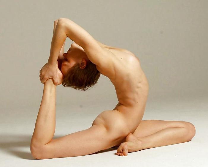 15P Flexible Girls 1