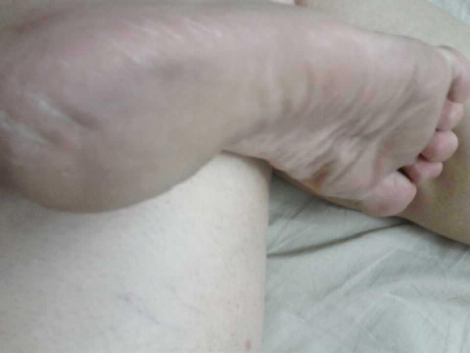 13P Foot fetish