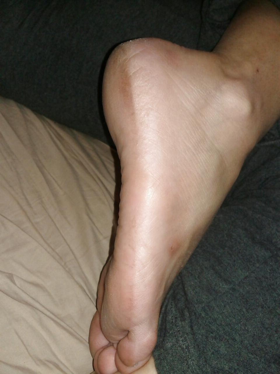 13P Foot fetish