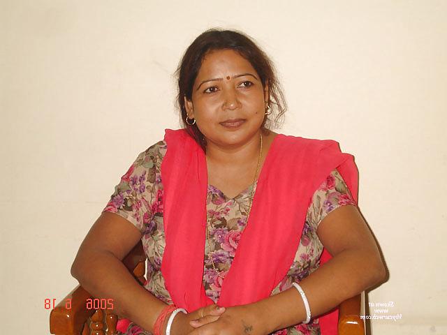 6P Indian aunty 82