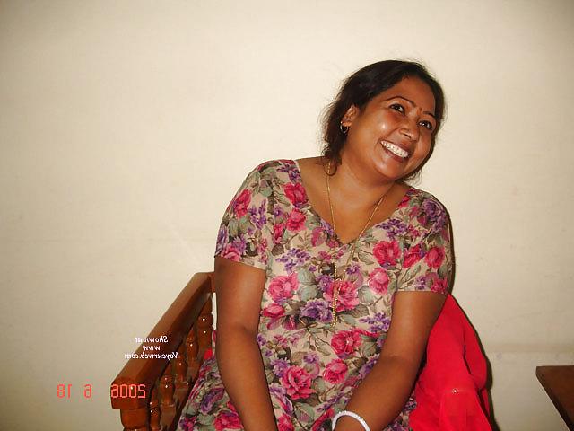 6P Indian aunty 82