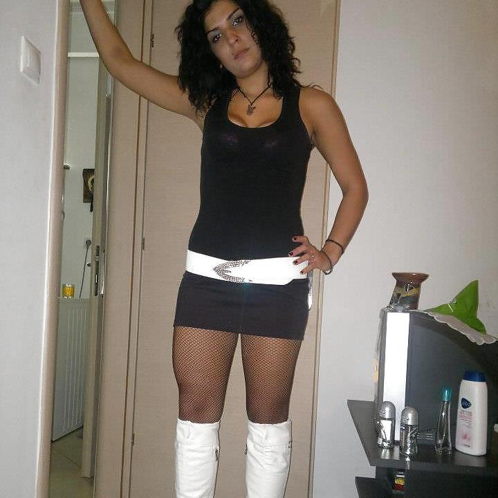 19P Greek beauty: Ana