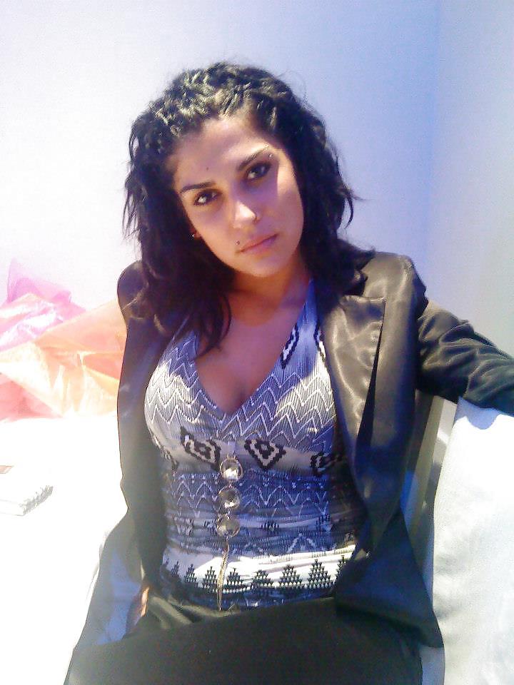 19P Greek beauty: Ana