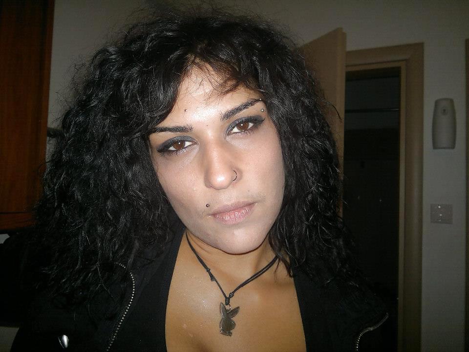 19P Greek beauty: Ana
