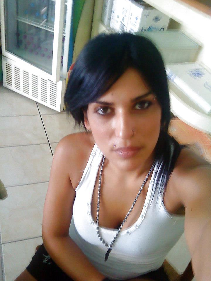 19P Greek beauty: Ana