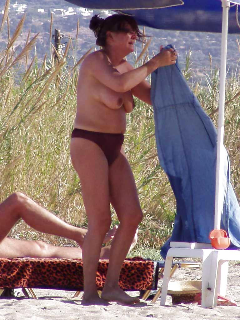 25P The beach 164