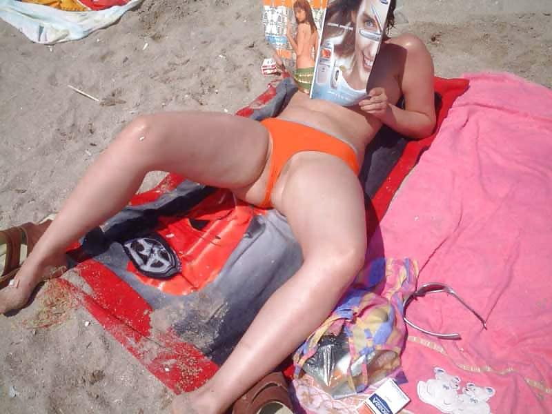 25P The beach 164