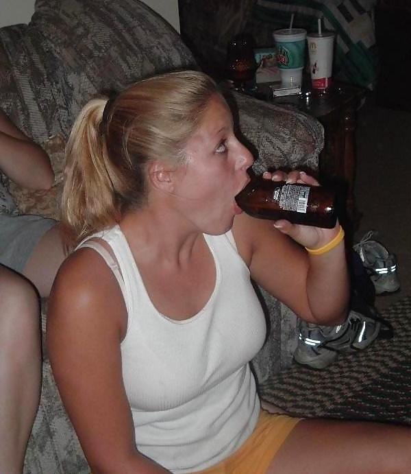 25P Girls Deepthroat Gallery 1
