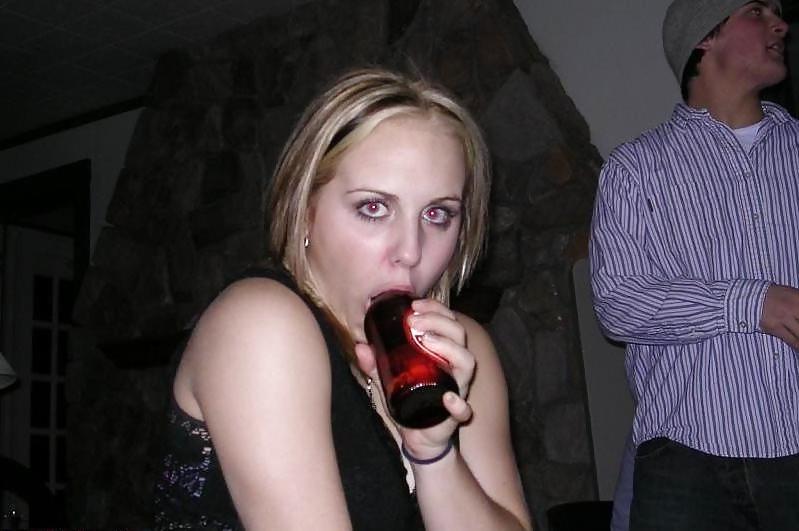 25P Girls Deepthroat Gallery 1