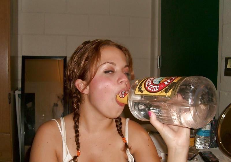 25P Girls Deepthroat Gallery 1