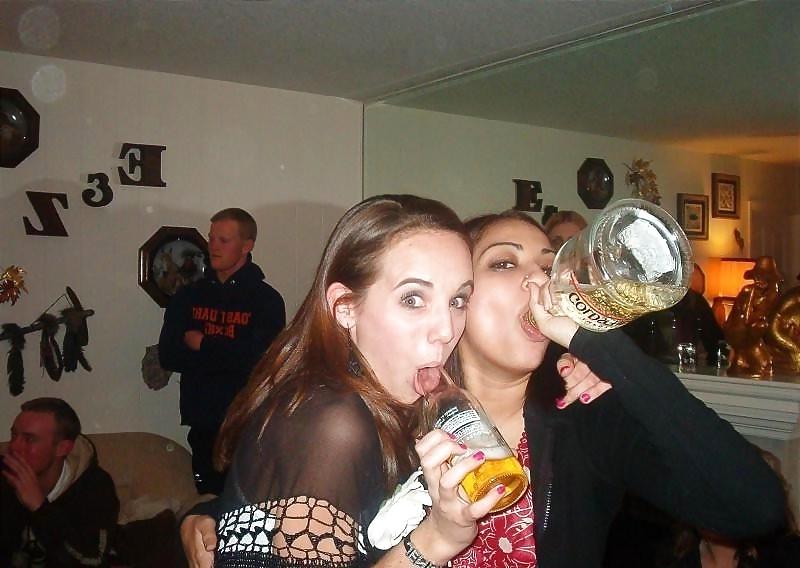 25P Girls Deepthroat Gallery 1