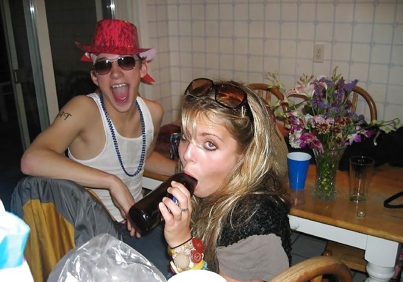25P Girls Deepthroat Gallery 1