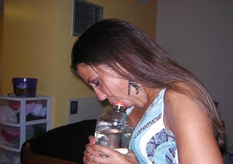 25P Girls Deepthroat Gallery 1