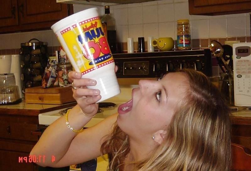 25P Girls Deepthroat Gallery 1