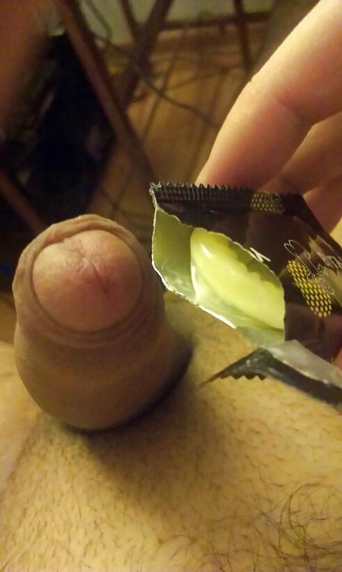 18P Small cock cum in condom