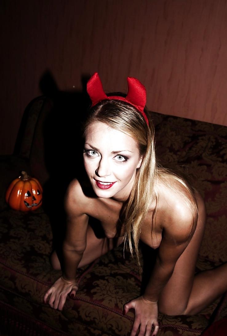 23P Private Halloween