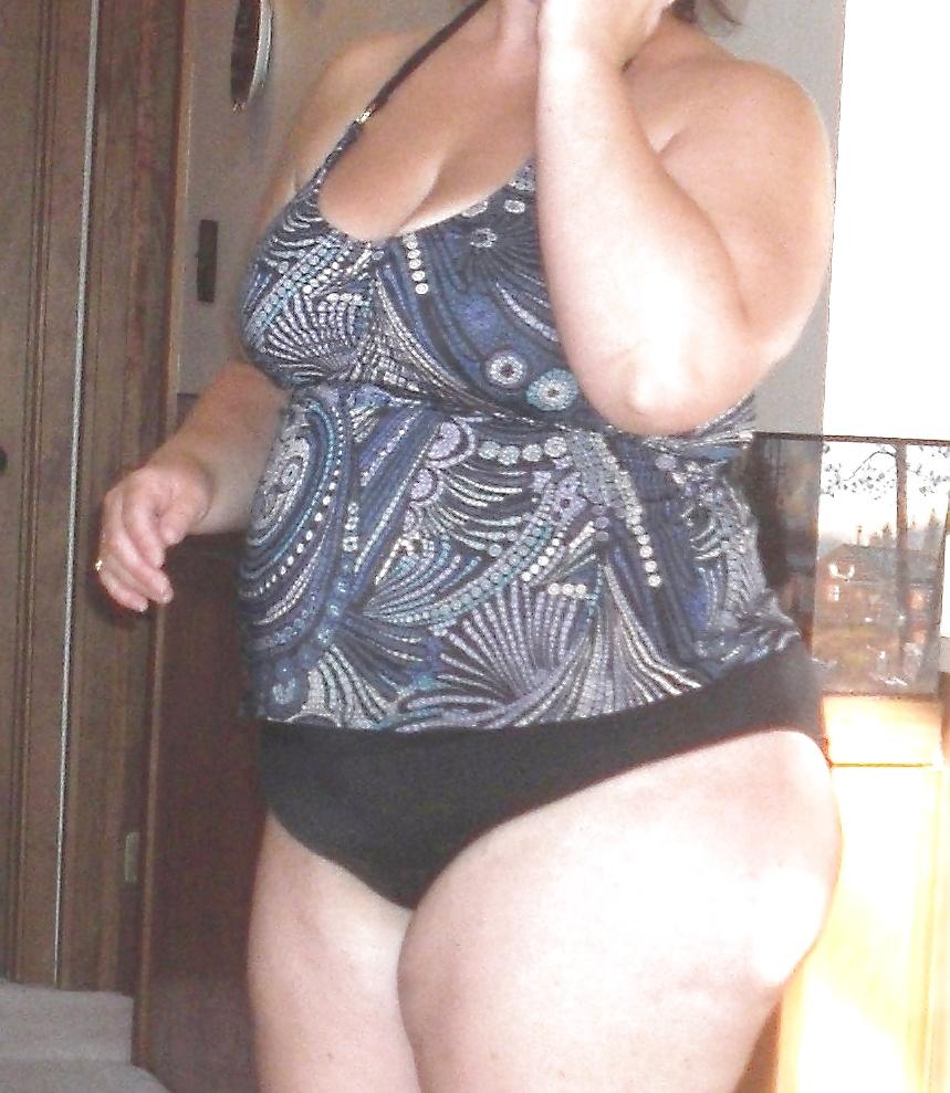 25P Spying on her BIG ASS