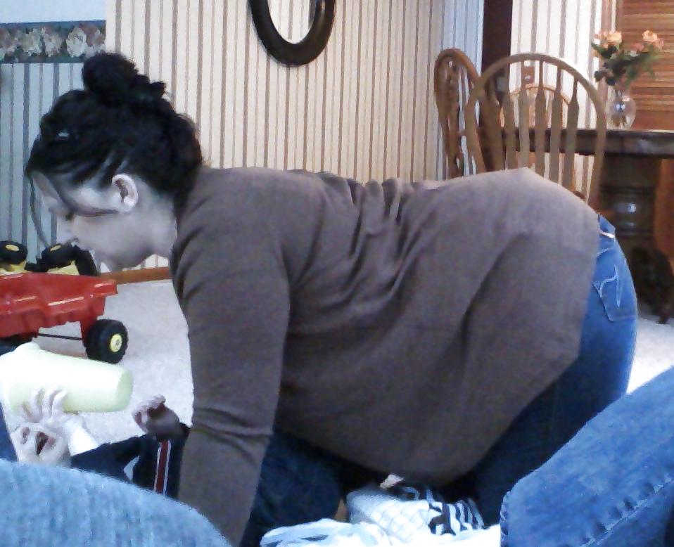 25P Spying on her BIG ASS