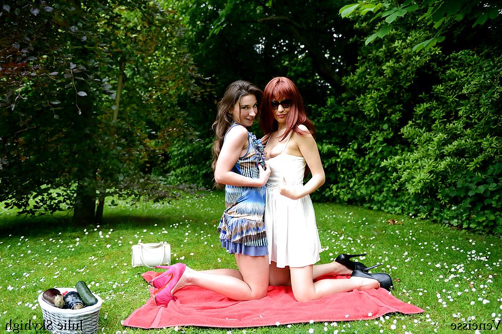 11P French Teensluts UPSKIRTS & high heels with fisting queen