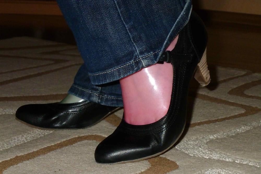 25P Ready for footjob - safer footjob condom feet
