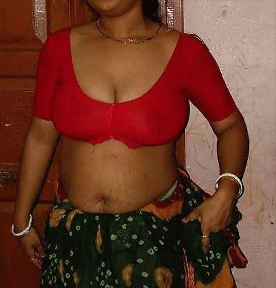 22P Indian aunty 106