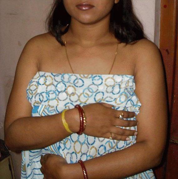 22P Indian aunty 106
