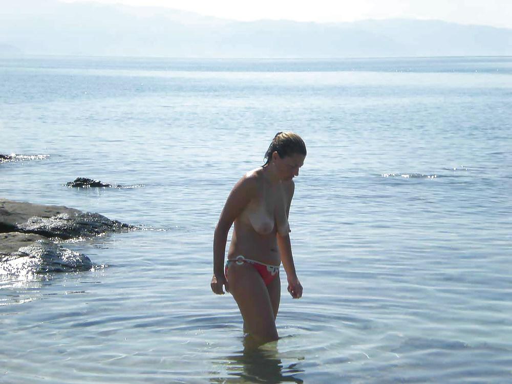 25P The beach 119