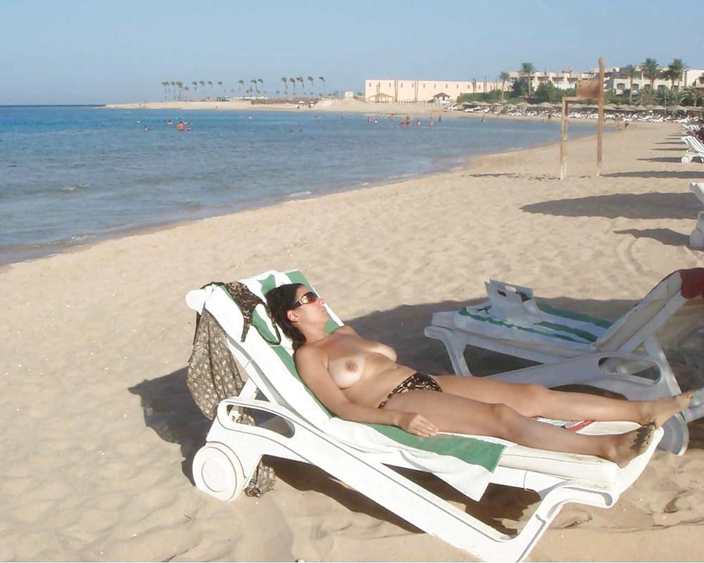 25P The beach 119