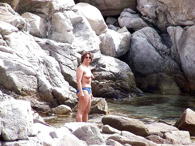 25P The beach 122