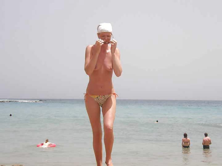 25P The beach 122