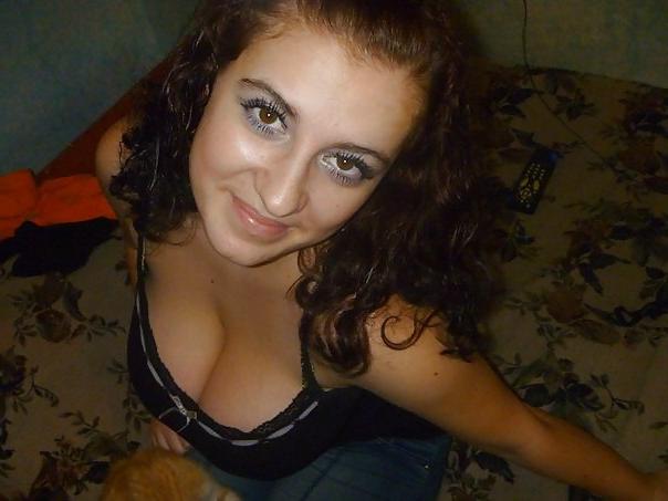 11P Busty Russian Woman 639