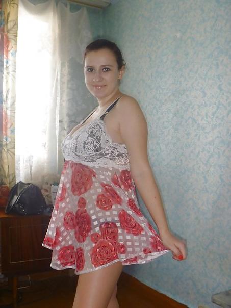 11P Busty Russian Woman 639