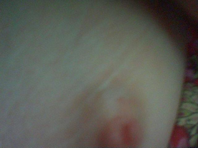 25P Lara 's Feet - Foot models nipples pale flexible toes soles 