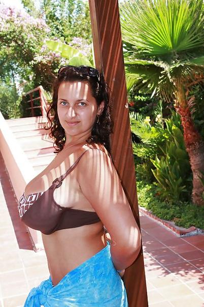 19P Busty Russian Woman 581
