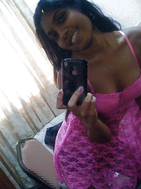 25P Naked desi girls