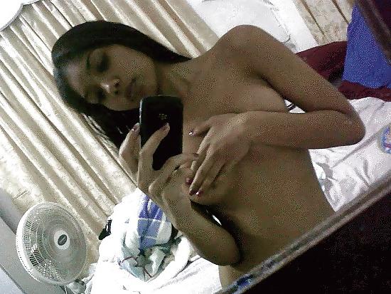 25P Naked desi girls