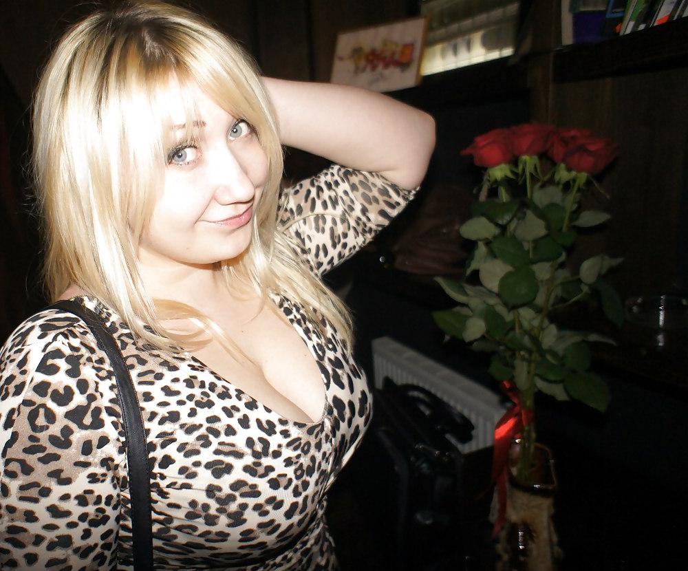 14P Busty Russian Woman 218
