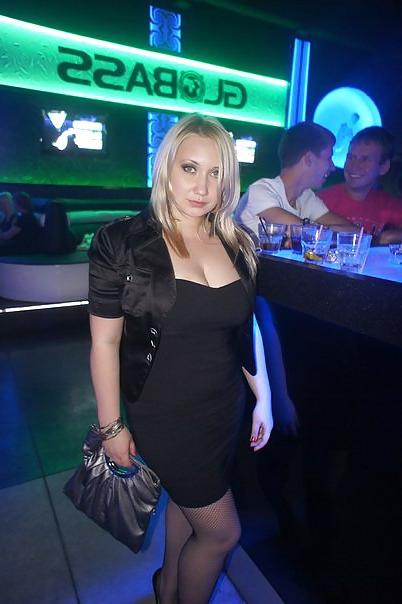 14P Busty Russian Woman 218