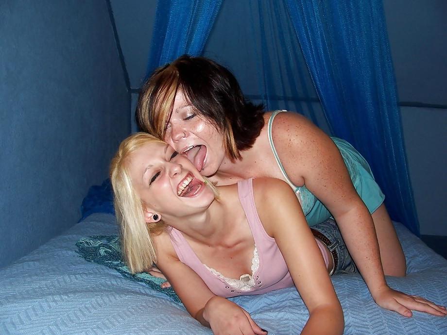 10P Two teen lesbians