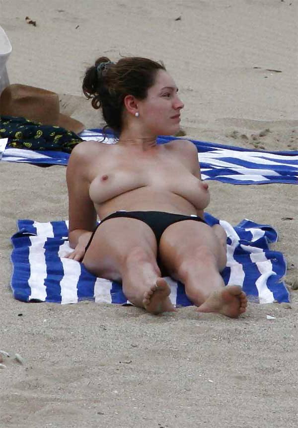 25P The beach 128