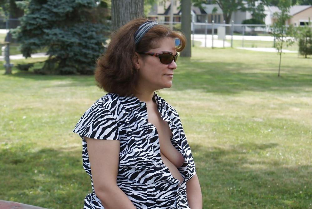 20P Downblouse & Nipple Slip 16