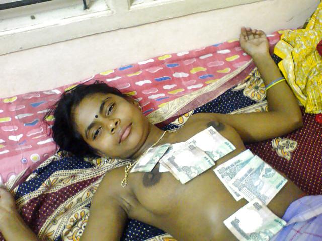 25P Naked desi girls