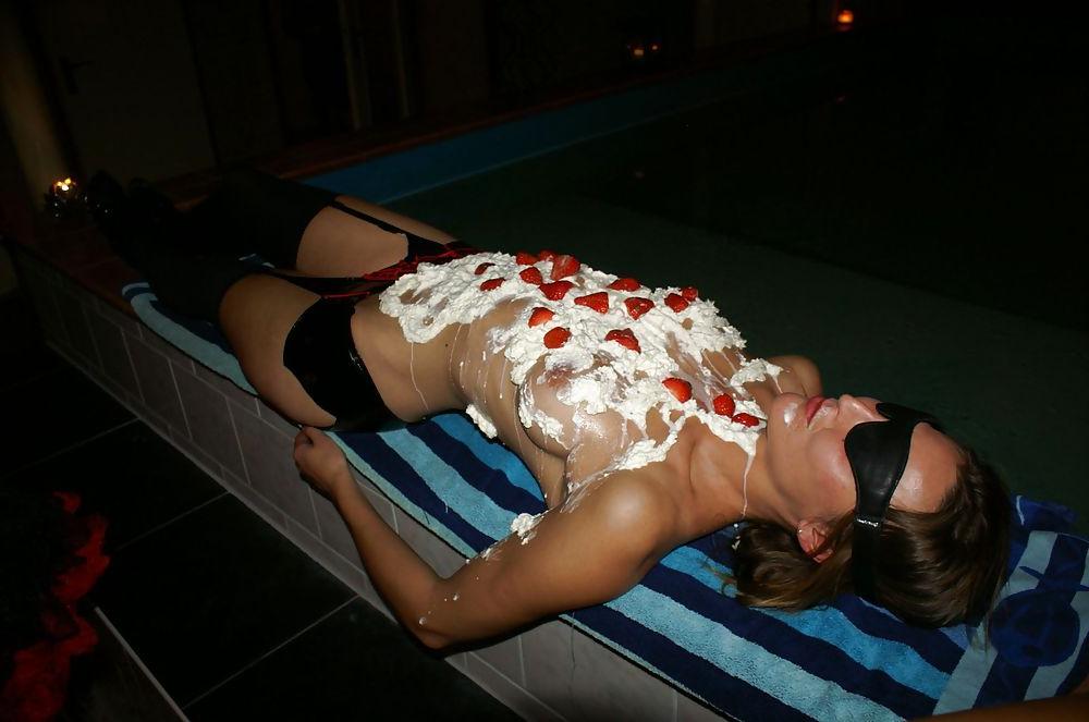25P Hot haloween party