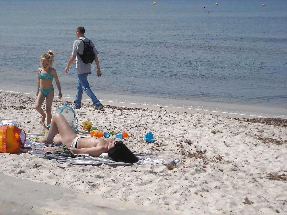 25P The beach 42