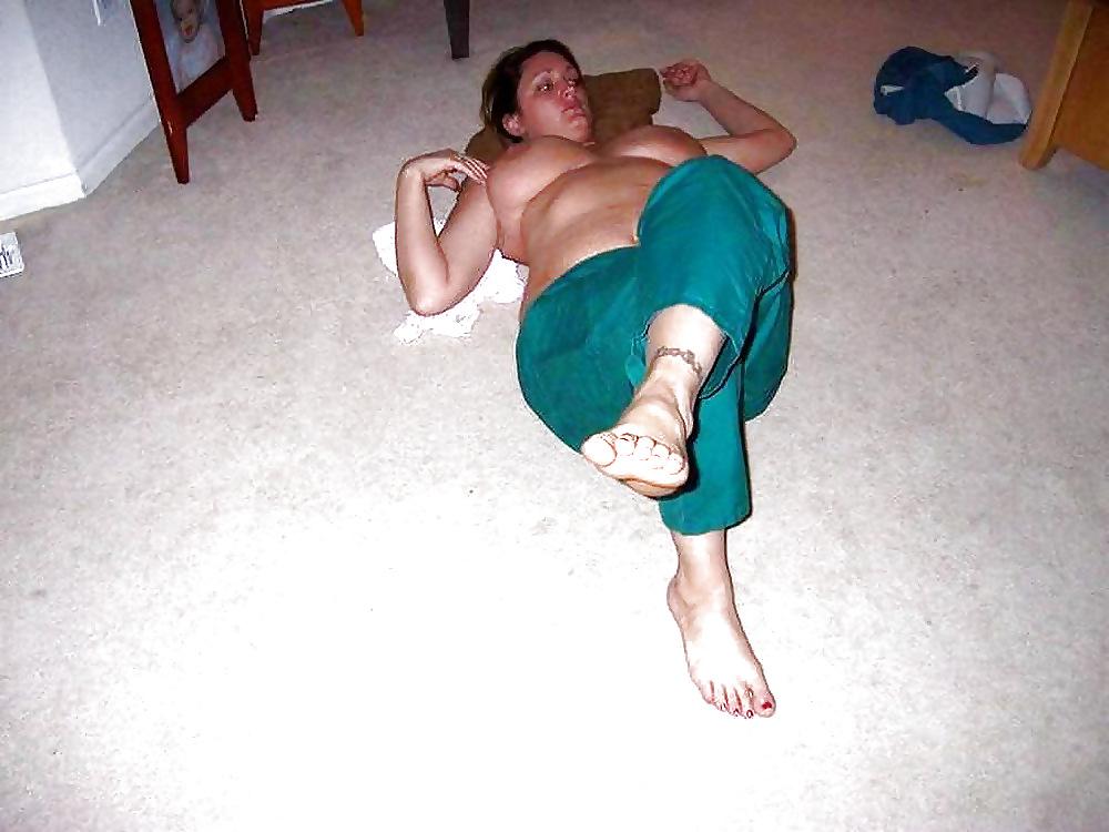 25P Busty Amateur SlutWife