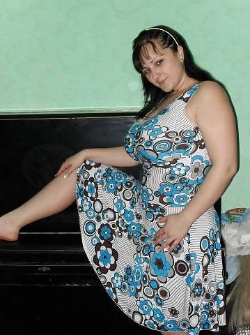11P Busty Russian Woman 246