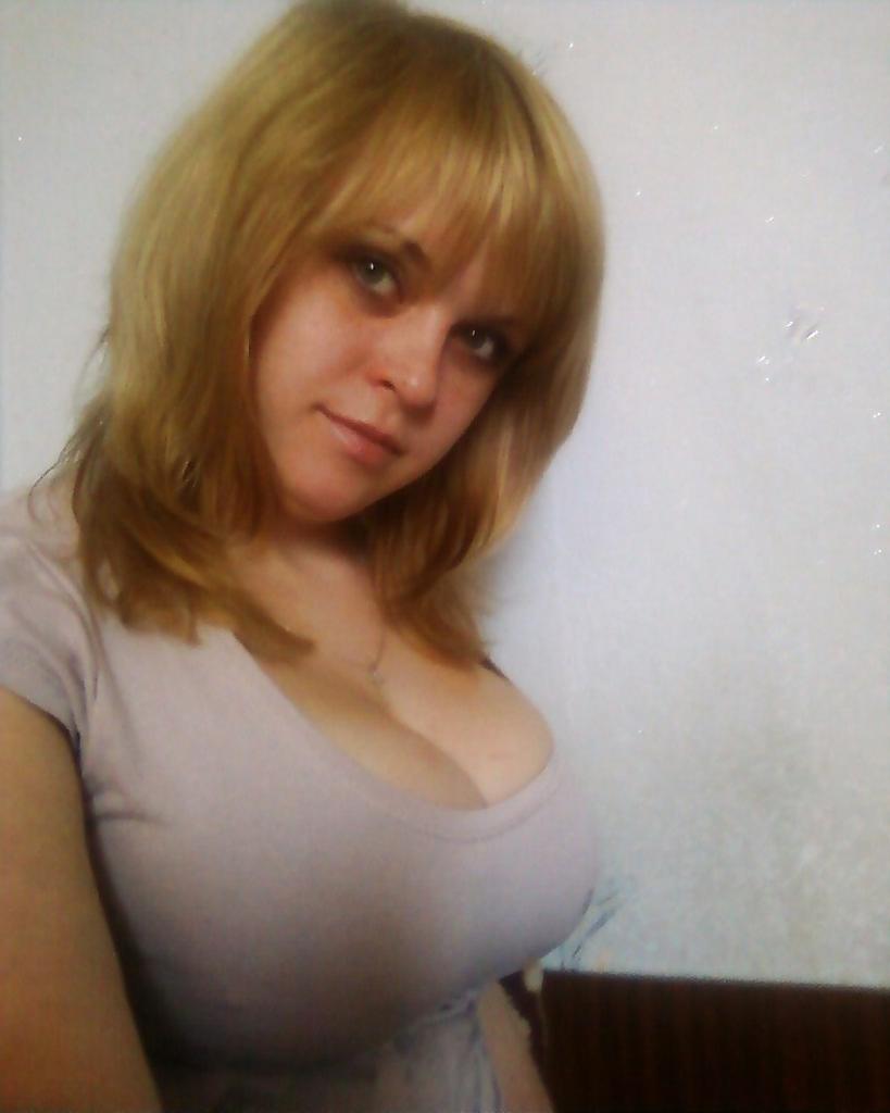 7P Busty Russian Woman 248