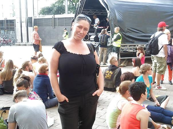 15P Busty Russian Woman 555