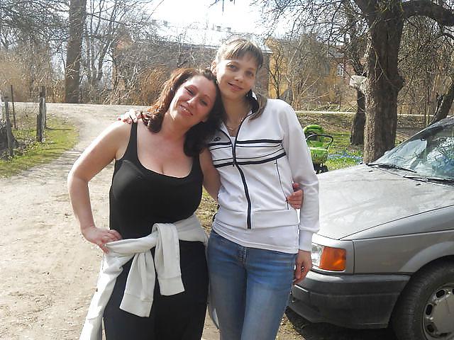 15P Busty Russian Woman 555
